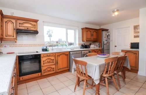 Edern House | Fernlea, Morfa Nefyn