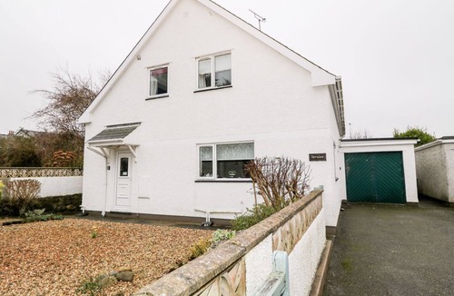 Edern House | Fernlea, Morfa Nefyn