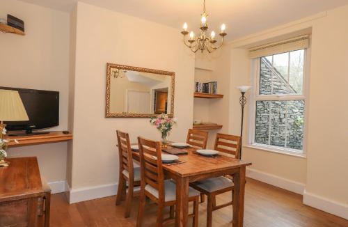 Ambleside House | Fernleigh Cottage