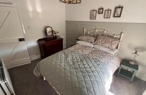 Lisnagunogue House | Fiddlers Cottage