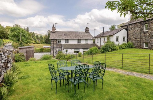 Ambleside House | Field Cottage