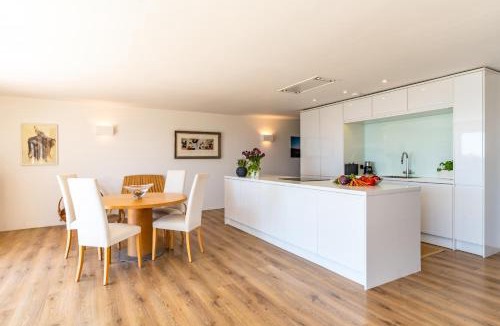 Downderry House | Finest Retreats - Avalon Sea Views