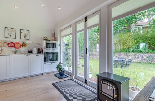 Crowborough Apartment | Fir Tree Apartment - UK49993