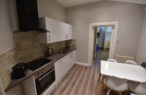 Merchiston Apartment | First - Slateford House Apartment