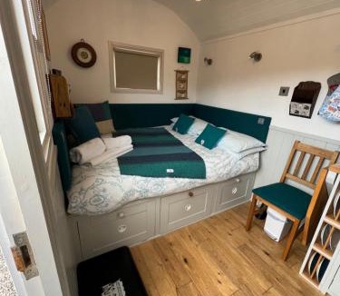 Harris House | Fisherman's Hut