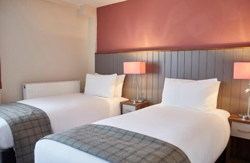 Broughty Ferry Hotel | Fishermans Tavern