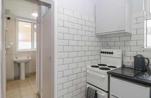 St. Michaels House | Flat 1, Big Tree Holiday Flats, Paignton