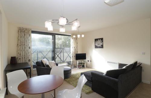 Street Apartment | Flat 2