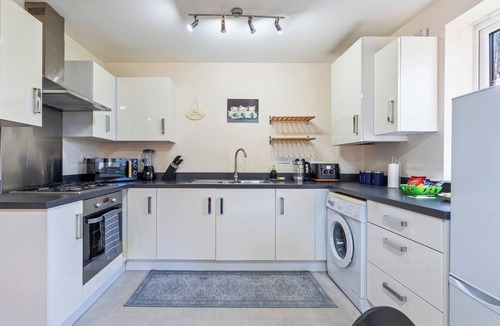 Birmingham Cottage | FLAT 34 HERBERT JAMES CLOSE, family friendly in Birmingham