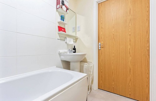 Birmingham Cottage | Flat 34 Herbert James Close