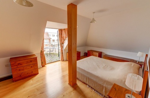 Swanage Apartment | Flat 9 Broadleys - Three Bedroom Apartment, Sleeps 6