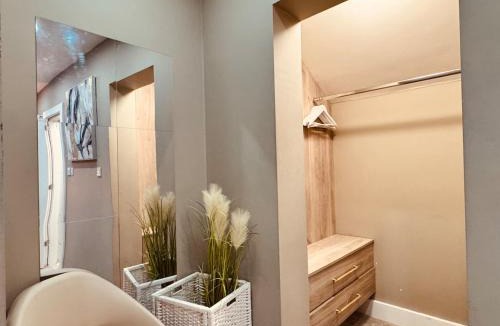 Openshaw Apartment | Flat in Manchester, 2 en-suite Beds, Etihad, Coop
