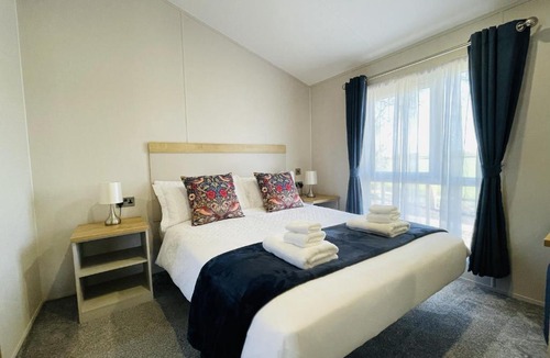 Bourton House | Fleece Lodge