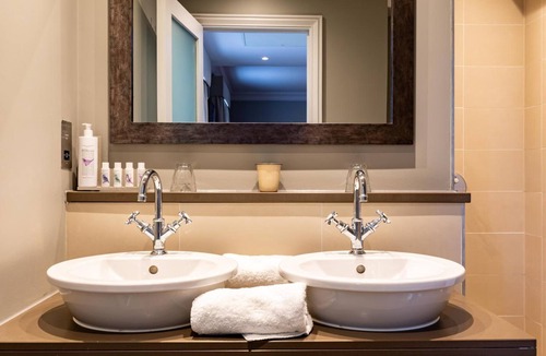 Claygate Hotel | Foley Hotel