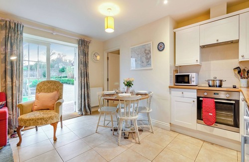 East Dean and Friston Cottage | Folly Cottage - UKC6130