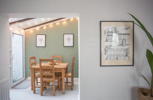Worthing House | Foresters Cottage