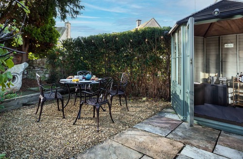 Winchcombe Cottage | Forge Cottage (2) - sleeps 2 guests in 1 bedroom