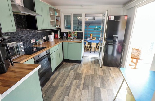 Grimsby Cottage | Four Seasons