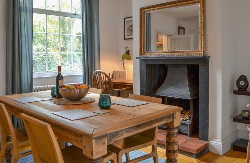 Beverley House | Fox Cottage - Beverley