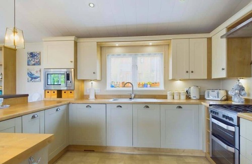 Ryde Ski Chalet | Foxes Heart, Roebeck