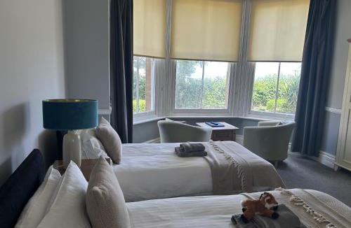 Minehead Hotel | Foxes Hotel & Academy