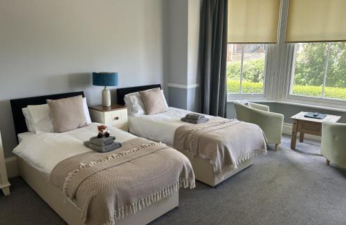 Minehead Hotel | Foxes Hotel & Academy