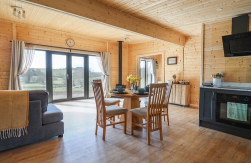 Chard Cabin | Foxglove: A Charming Retreat in Chard