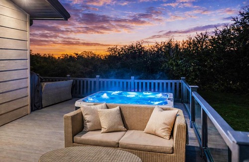 Westmarsh Resort | Foxhunter Park
