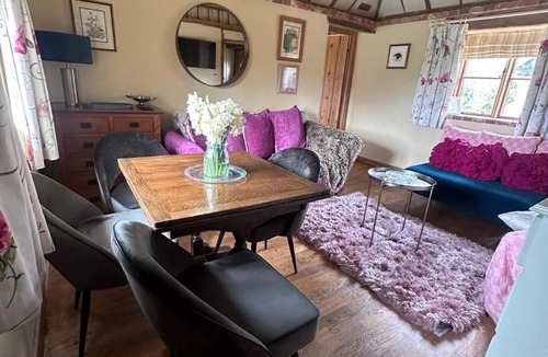 Abbess Roding House | Frasers