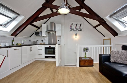 Strete Apartment | Free Parking - Free Wi-Fi - 2km From The Beach