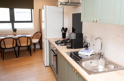 Letham Grange Apartment | Fresh and spacious 3 bedroom home