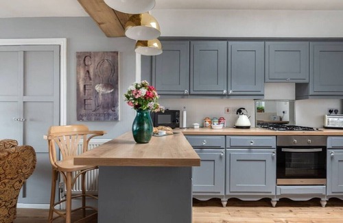 Brixham Cottage | Front Row Cottage