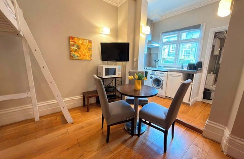 Tachbrook Apartment | G6s - City-centre living in Victoria & Parliament