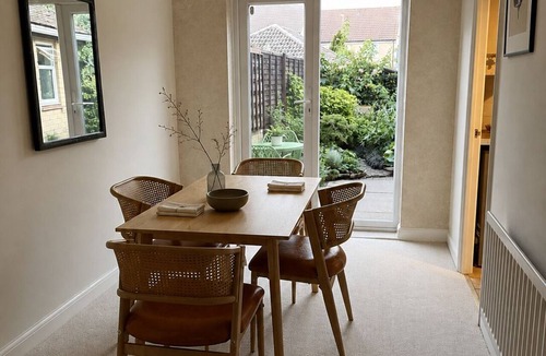 Ely House | Garden House By Maple Moss Stays