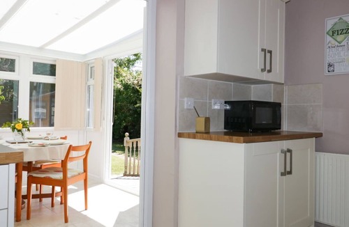 Quintrell Downs Cottage | Garden View, Newquay