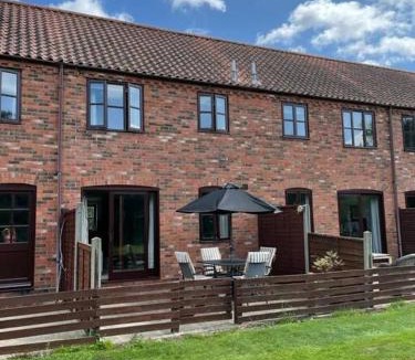 Irstead House | Gatekeeper Cottage