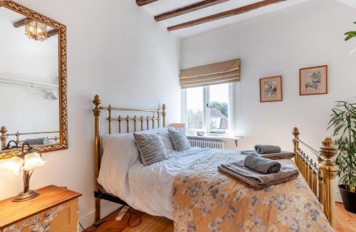 Sandwich House | Gazen View Cottage