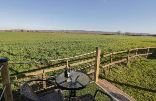 Evesham House | GiGi's Horsebox