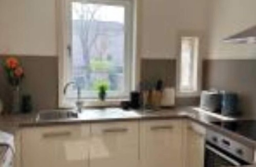 Bearsden Apartment | Glasgow Modern style home , separate entrancen