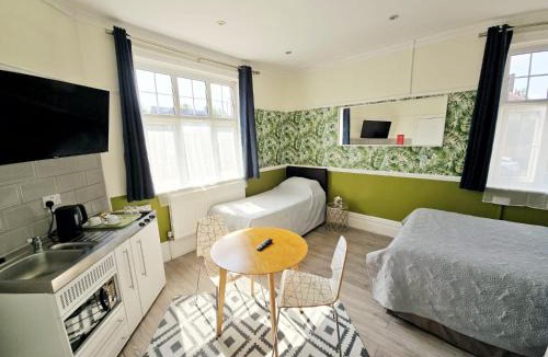 Bickley Hotel | Glendevon House Hotel