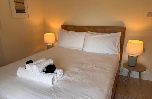 West Laroch Apartment | Glenrigh House - Loch View Flat for 2