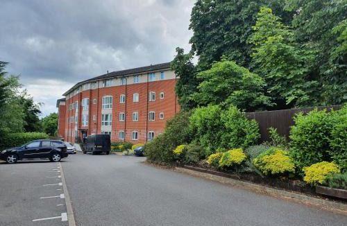 Hatfield Apartment | global relocation 2 Bed Apt Near Hatfield Station Free Parking