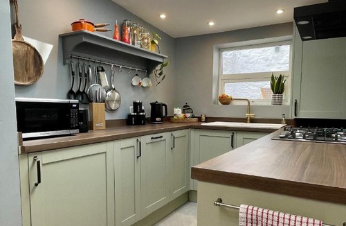 Glastonbury House | Globe Cottage