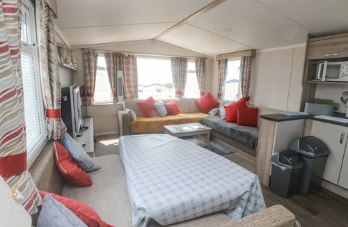 Exmouth Cottage | GOODISON DEVON CLIFF, pet friendly, with a garden in Exmouth