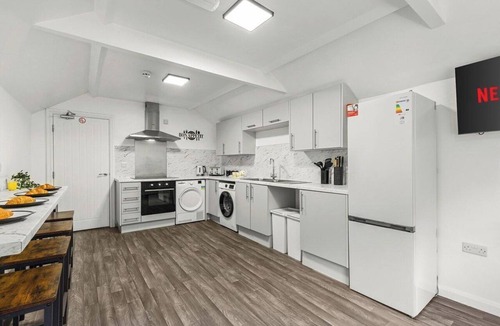 Goole House | Goole Easter Home | York & Town Centre + Theatre