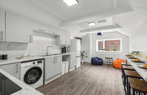 Goole House | Goole Easter Home | York & Town Centre + Theatre