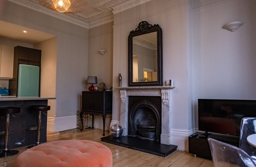 Montpelier Apartment | Gorgeous 2-bed Apartment With Patio