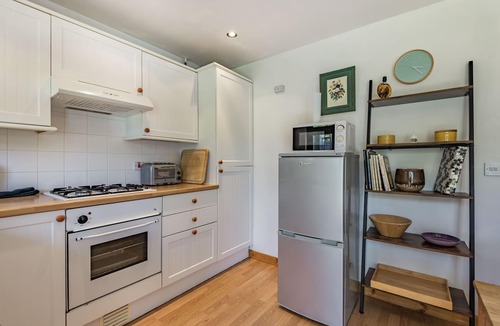 Ffestiniog Cottage | GORWEL, pet friendly, with a garden in Llan Ffestiniog