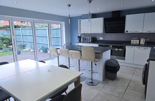 Ely House | Grace's Spacious Home in Ely