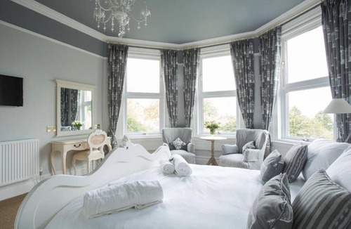 Bath Bed & Breakfast | Grays Boutique B&B